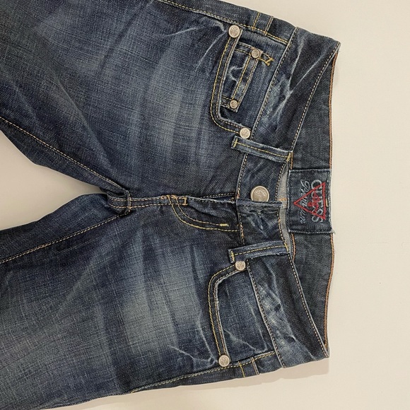 Guess Jeans- size 23 - Picture 4 of 6